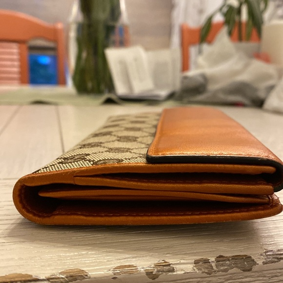 Gucci Guccissima Beige Marrone-Arancio Canva Cuore long wallet gently used - Picture 11 of 12